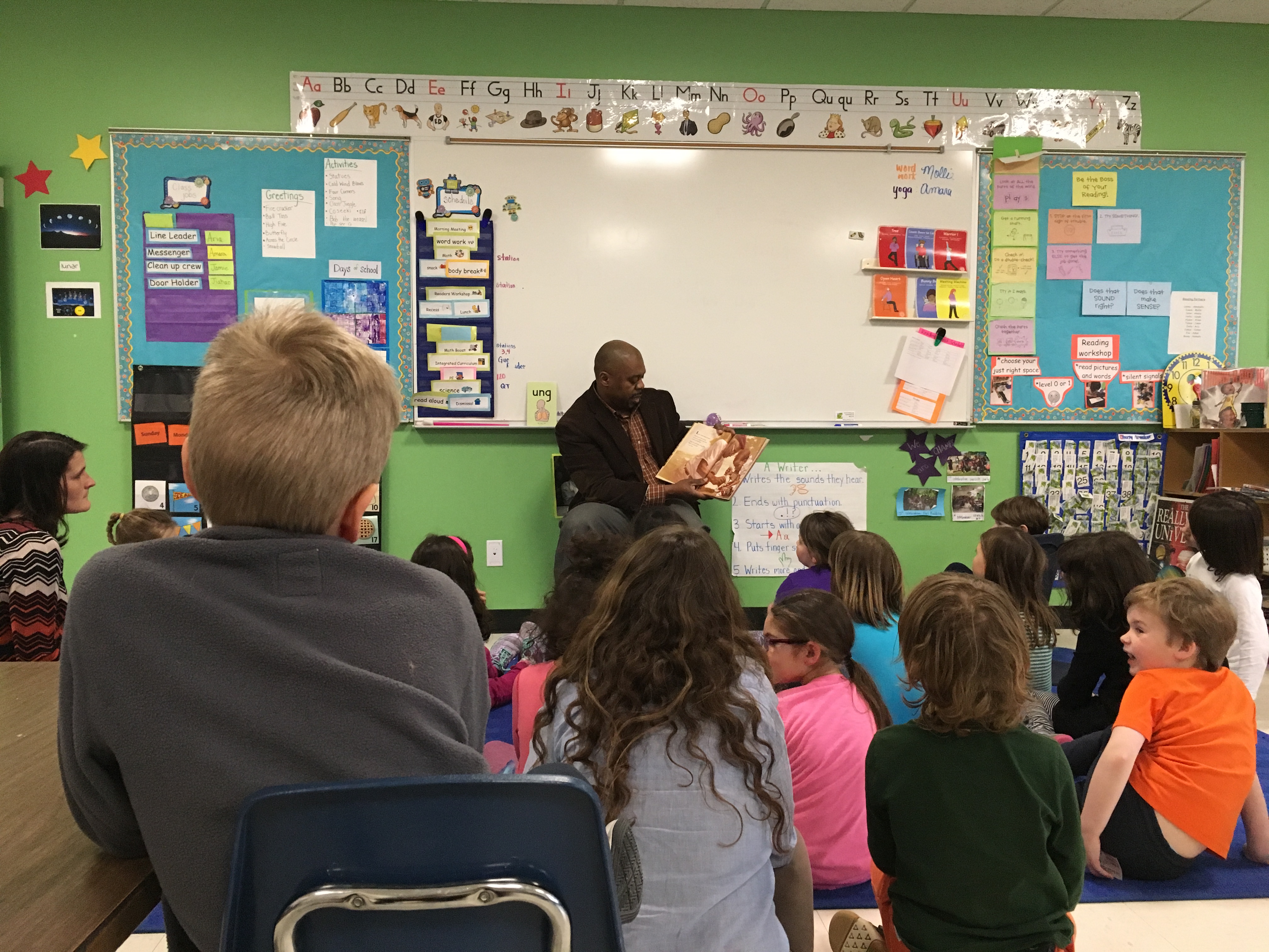 Yaw_Reading_to_Students Yaw_Reading_to_Students